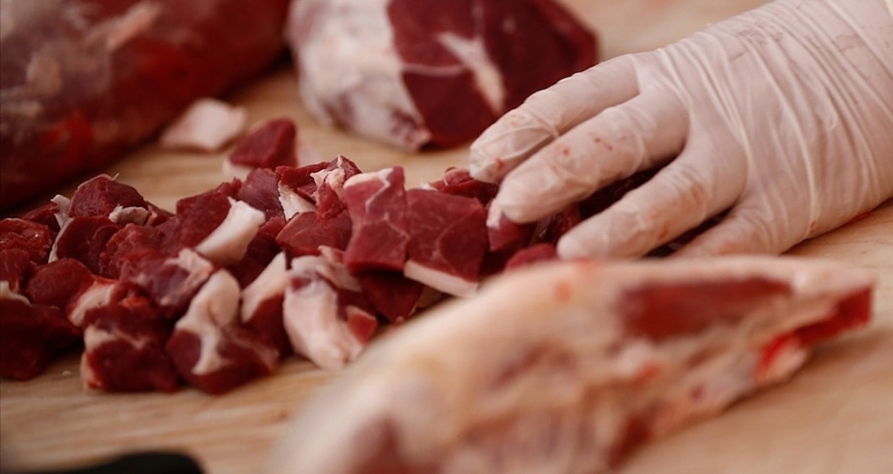 uzmanlar kesinlikle diyerek uyardi kasapta et alirken en cok dusulen hatayi yapmayin gGTs8SPX