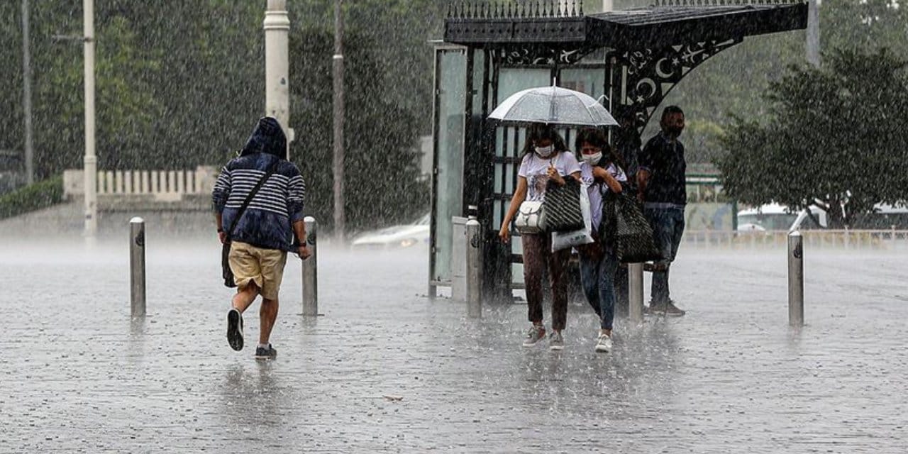 meteoroloji tek tek acikladi sel su baskini ve dolu bir arada 34UH6ShP.jpg