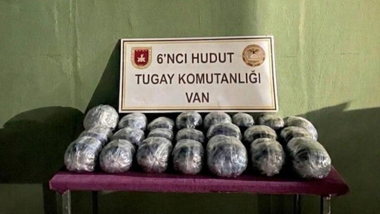 van-ve-hatay-sinir-hatlarinda-uyusturucu-ele-gecirildi-Qlgue8bb